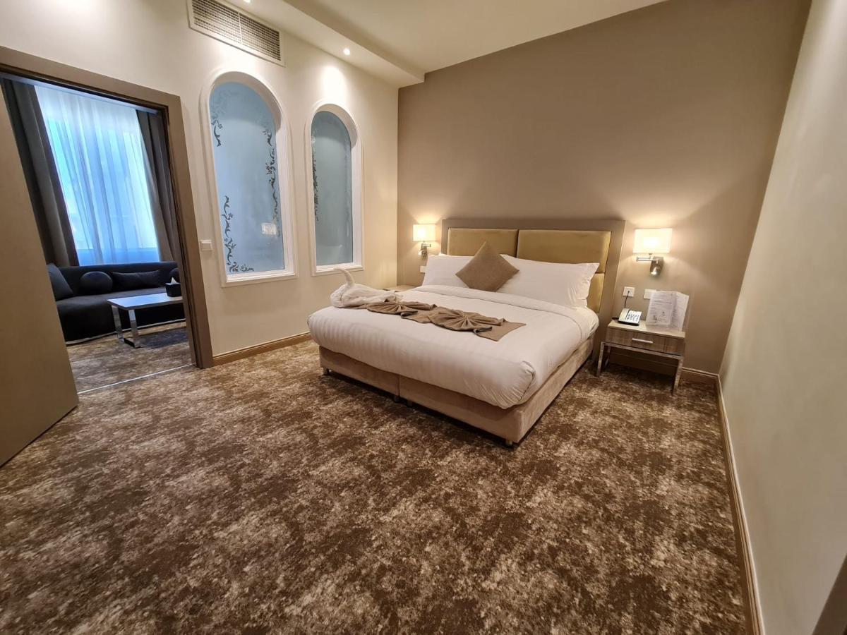 Gloria Hotel & Suites Doha Exteriör bild